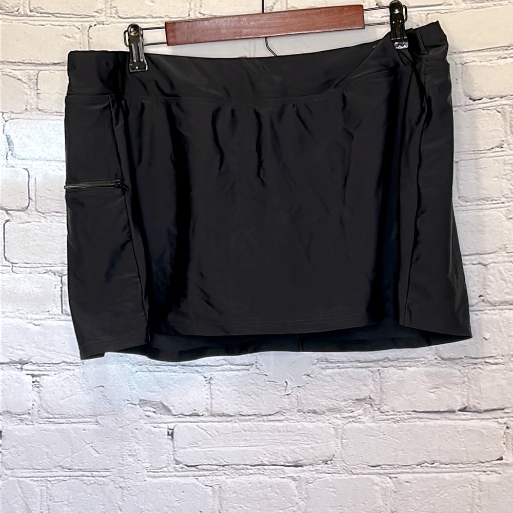 Be Inspired Black Swimsuit Bikini Skirt Size 1X Excellent Condition